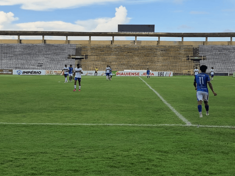 Piauí 2 x 1 Oeirense