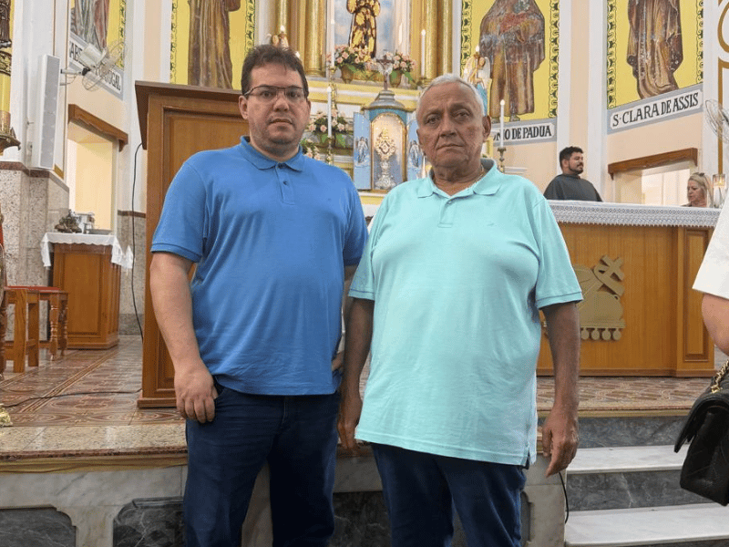 Fé: Presidente Robert Brown e vice Daniel visitam Canindé